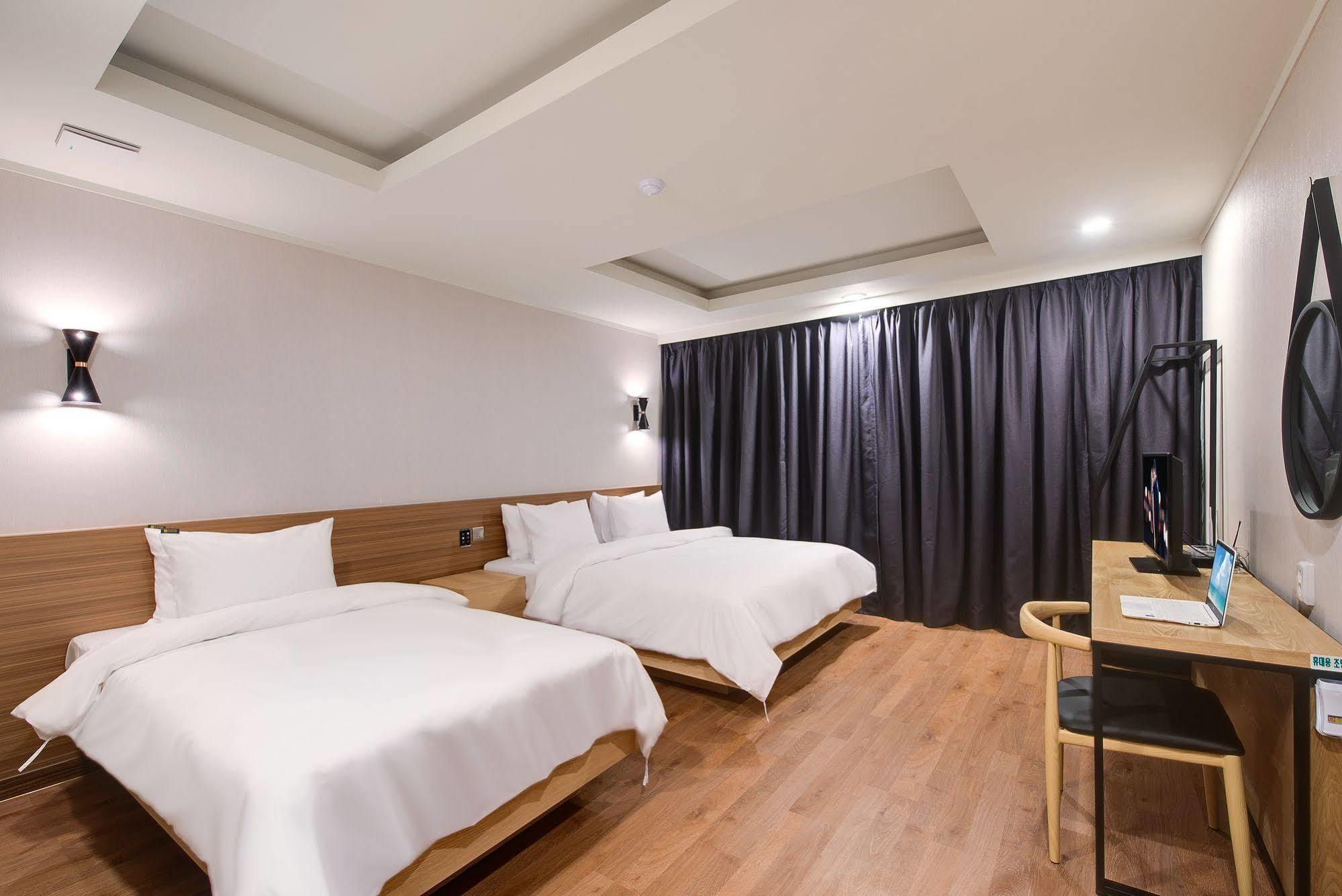 M Hotel Seoul Exterior photo