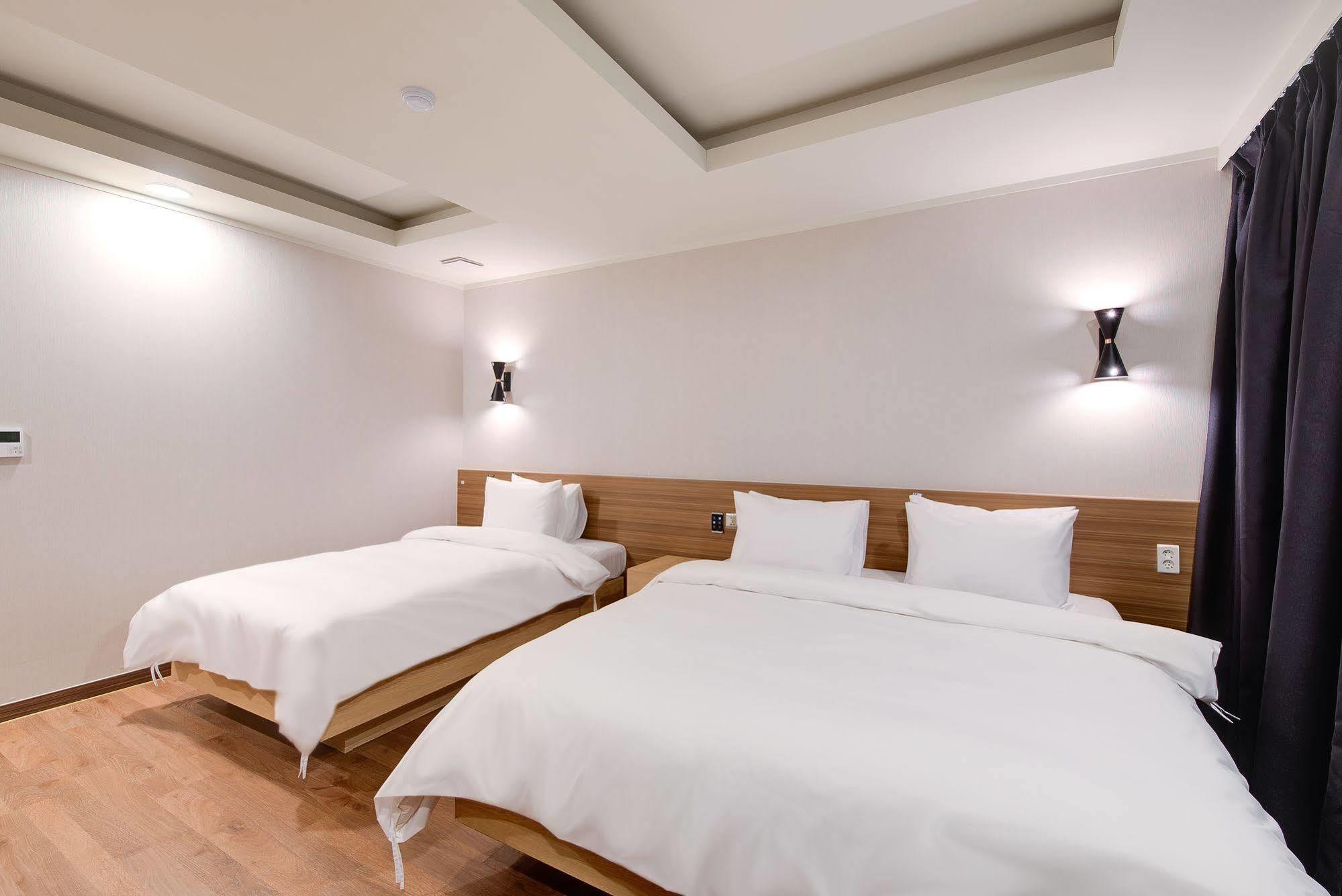 M Hotel Seoul Exterior photo