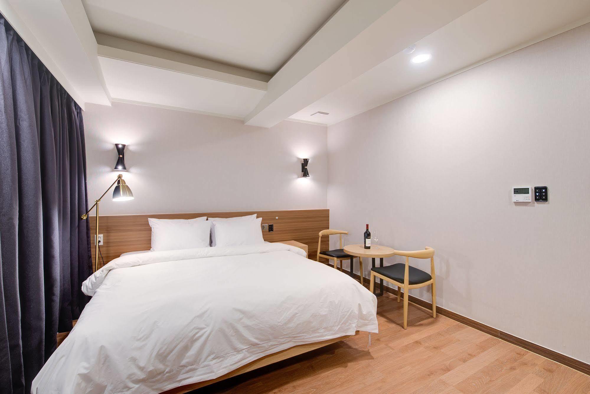 M Hotel Seoul Exterior photo