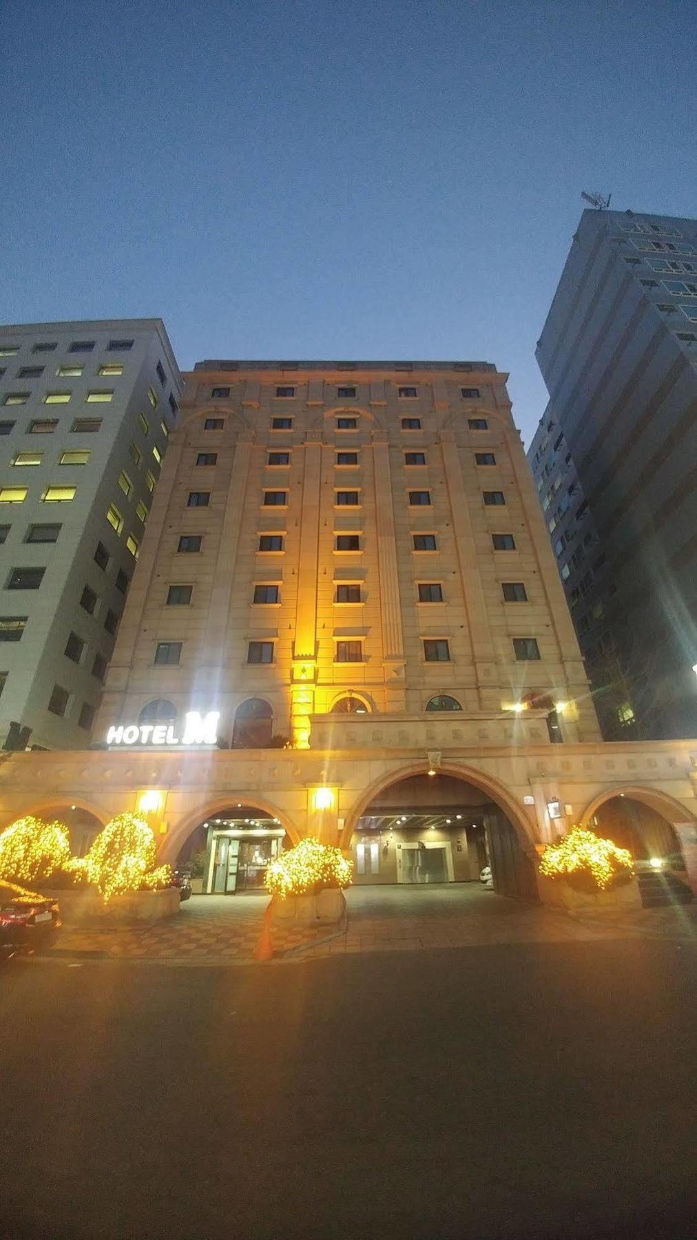 M Hotel Seoul Exterior photo