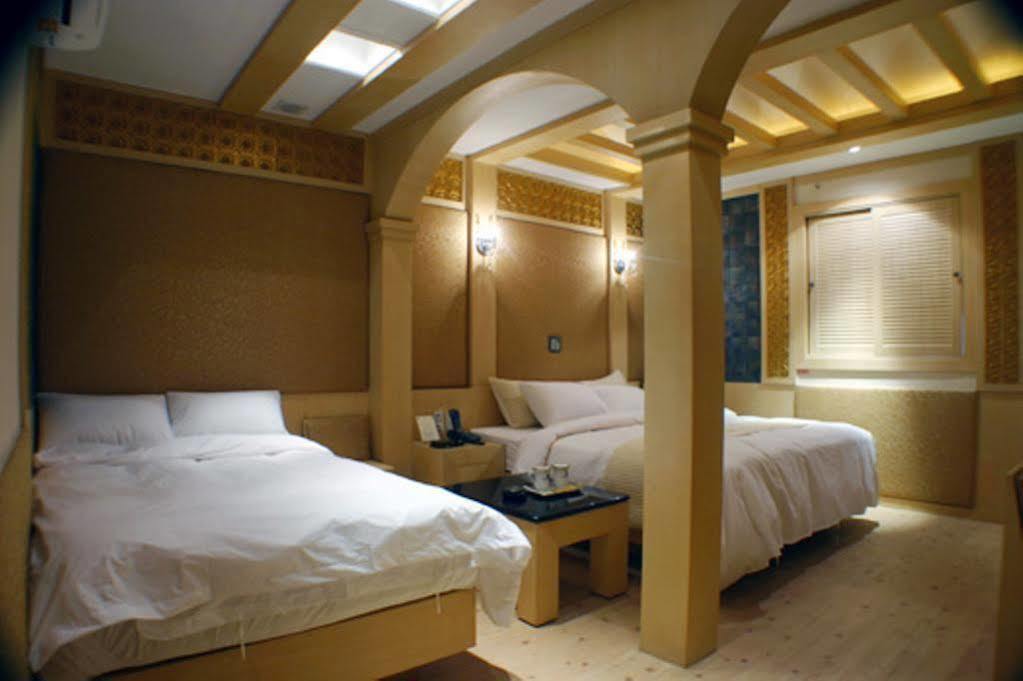 M Hotel Seoul Exterior photo
